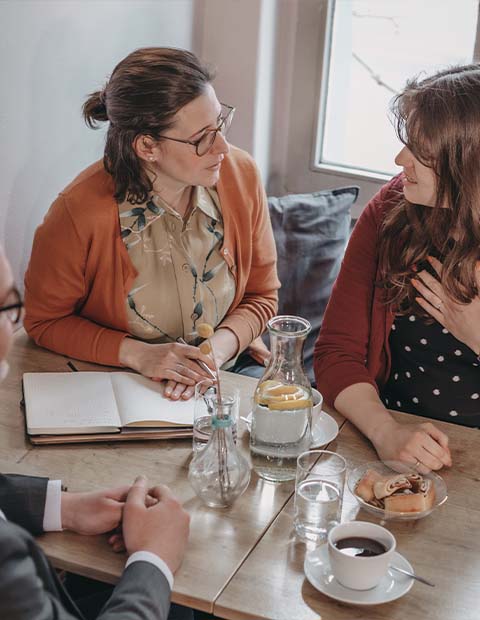 Meeting mit Katharina Braun und ihrer Kundin für ein systemisches Coaching